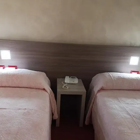 فندق Italia دورميلّيتّو