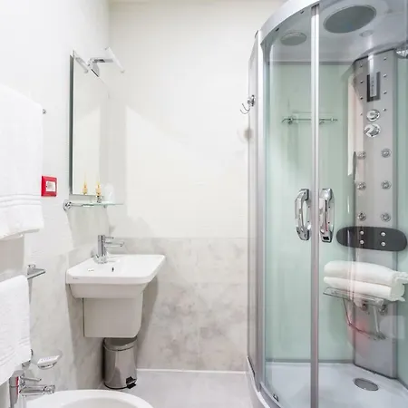 Hotel Italia 3*